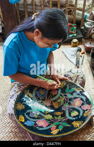 Myanmar, Bagan, Lacquerware Maker Stockfoto