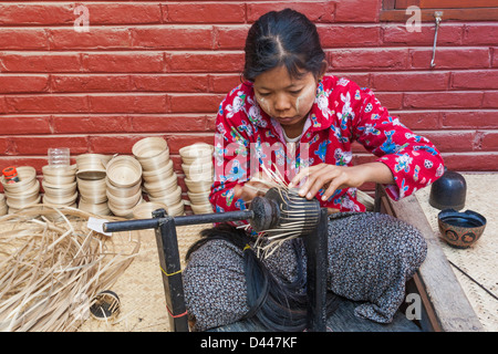 Myanmar, Bagan, Lacquerware Maker Stockfoto