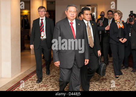 Berlin, Deutschland. 4. März 2013.   Bundesaußenminister Guido Westerwelle trifft heute indonesischen Präsidenten Susilo Bambang Yudhoyono im Hotel Adlon zu politischen Gesprächen. Im Mittelpunkt des Treffens stehen die weitere Entwicklung der bilateralen Beziehungen und die neuesten regionalen und internationalen Fragen. Credits: Kredit: Gonçalo Silva / Alamy Live News. Stockfoto