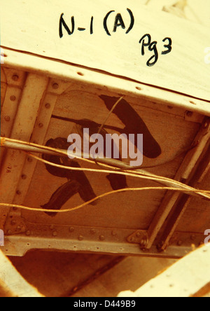 Die Mitsubishi A6M Zero war ein Langstreckenflugzeug, das von der japanischen Kaiserlichen Marine während des Zweiten Weltkriegs eingesetzt wurde. Bekannt für seine Agilität und Geschwindigkeit, spielte es eine bedeutende Rolle im Pazifik-Konflikt, besonders in den frühen Stadien des Krieges. Stockfoto