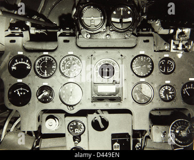 Die Mitsubishi A6M Zero war ein japanisches Langstreckenflugzeug, das während des Zweiten Weltkriegs häufig eingesetzt wurde und für seine Agilität und Geschwindigkeit bekannt war. Stockfoto