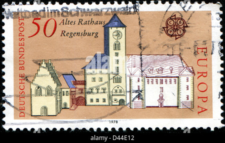 Deutschland - CIRCA 1978: Eine Briefmarke gedruckt in Deutschland, zeigt das alte Rathaus, Regensburg, ca. 1978 Stockfoto