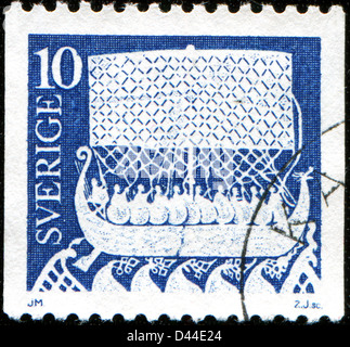 Schweden - CIRCA 1973: Eine Briefmarke gedruckt in Schweden zeigt Wikingerschiff, ca. 1973 Stockfoto