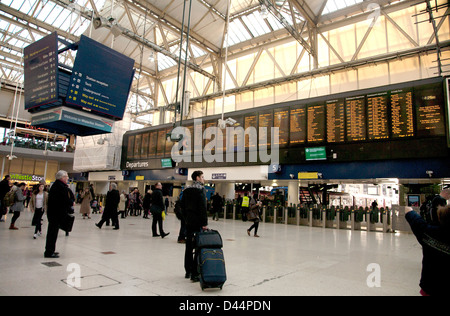 Waterloo Bahnhof Abfahrt Hall, London, England, Vereinigtes Königreich Stockfoto