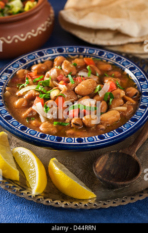 Ful Medames Fava Bohnen Gericht Nahost Stockfoto