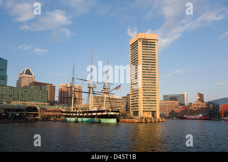 USS Constellation angedockt im Innenhafen, Baltimore, Maryland, USA Stockfoto