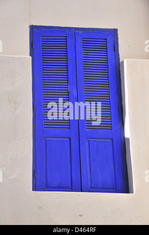 Zwei blaue Türen aufgenommen auf Haus im atlantischen Küstenort von Essaouira, Marokko, Nordafrika Stockfoto