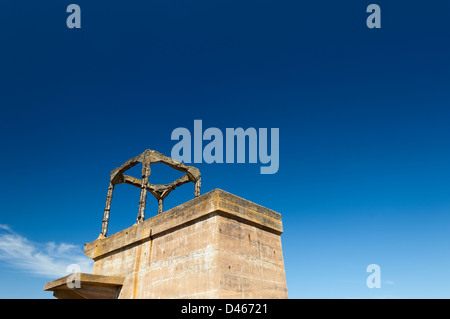 Beschädigte Gebäude in São Domingos Mine, eine verlassene Tagebau-mine in Mértola, Alentejo, Portugal. Stockfoto