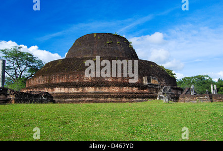 Alte Pabulu Vihara Stupa in Polonnaruwa, Sri Lanka, März 2011 Stockfoto