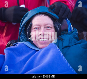 Die Expedition 29, darunter der Astronaut Mike Fossum, landet erfolgreich in Kasachstan an Bord der Sojus-Raumsonde, nachdem sie ihre Mission auf der Internationalen Raumstation beendet hatte. Die Besatzung kehrte nach wissenschaftlichen Experimenten und Forschungen an Bord der ISS zurück. Stockfoto