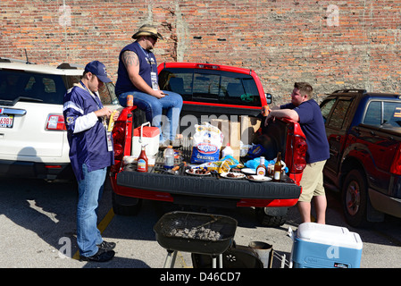 Ventilatoren, St. Louis Missouri MO Packers Rams zu dicht auf Stockfoto