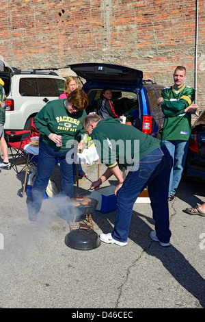 Ventilatoren, St. Louis Missouri MO Packers Rams zu dicht auf Stockfoto