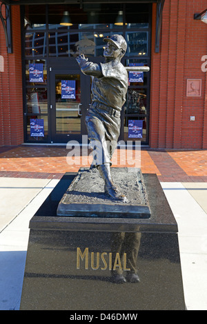 Stan Musial Statue Busch Stadium St. Louis MO Missouri Cardinals Baseball Stockfoto