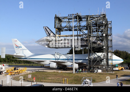 Entdeckung, vorbereitet für Mate, SCA (KSC-2012-2218) .jpg Stockfoto