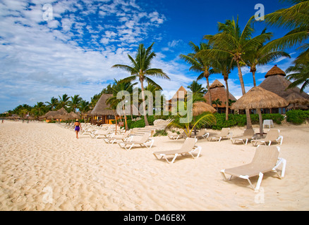Am Strand in Mahekal Resort in Playa del Carmen Stockfoto