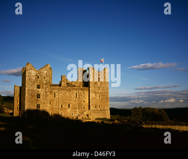 Die von Bolton Castle am frühen Abend Wensleydale Yorkshire Dales National Park Yorkshire England Halten Stockfoto