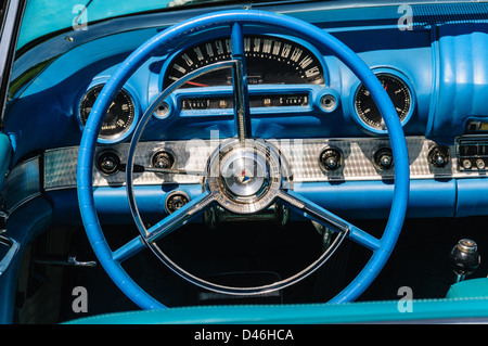 1956 Ford Thunderbird, Oldtimer Show, Sully historische Stätte, Chantilly, Virginia Stockfoto