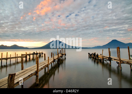 Docks am Lake Atitlan, Guatemala Stockfoto