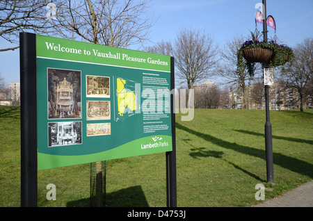 Der Eingang zum ehemaligen Vauxhall-Lustgärten in Vauxhall, London. Stockfoto