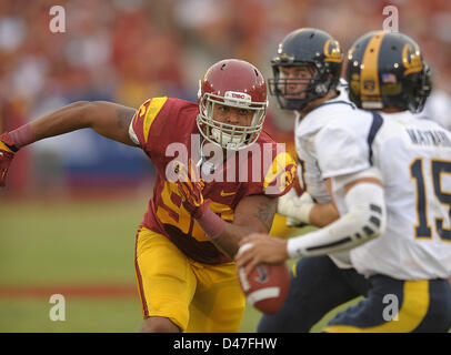 22. September 2012 - Los Angeles, CA, Vereinigte Staaten von Amerika - {Jahr} Los Angeles, CA am 22. September... USC Trojans defensive Lineman (96) Wes Horton während der NCAA Football-Spiel zwischen den USC Trojans und die California Golden Bears am Kolosseum in Los Angeles, Kalifornien. Die USC Trojans besiegen die California Golden Bears 27-9... (Obligatorische Credit: Jose Marin / MarinMedia / Cal Sport Media) Stockfoto