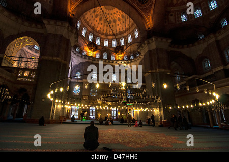 innerhalb der blauen Moschee in Sultanahmed, Istanbul Stockfoto