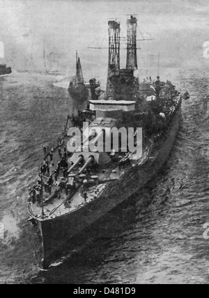 Schwere Geschütze der USS Texas machen Records - die 14-Zoll-Geschütze feuern auf eine Reihe von 18000 Yards, ca. 1917 Stockfoto