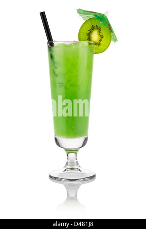 Cocktail Kiwi vor weißem Hintergrund Stockfoto