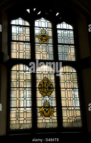 Glasfenster im Str. Georges Kirche in Ypern oder Ieper Belgien Stockfoto