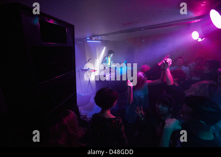 Nachtclub rave Lager Party Club Acid-house Stockfoto