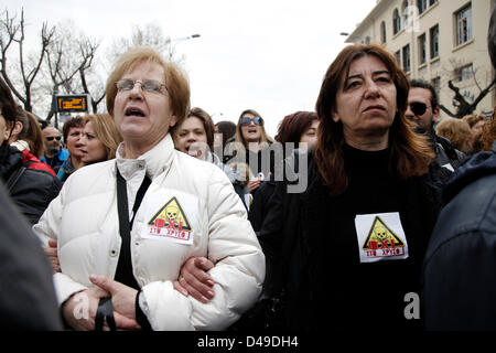 Thessaloniki, Griechenland. 9yh März 2013. Fast 10.000 Demonstranten nehmen Teil an einer friedlichen Demonstration gegen den Bau einer Goldmine von kanadischen Gruppe Eldorado Gold, in Skouries an der nördlichen griechischen Halbinsel Chalkidiki. Nach Bewohner von Chalkidiki bewirkt die Gold- und Kupferminen eine ökologischen Katastrophe, die ihr Leben und ihre Berufe beschädigen wird. Bildnachweis: Konstantinos Tsakalidis / Alamy Live News Stockfoto