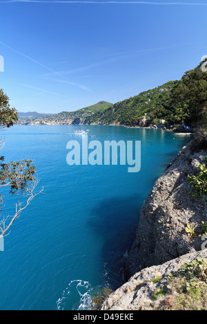 Camogli und Paradiso Golf von Punta Chiappa, Ligurien, Italien Stockfoto