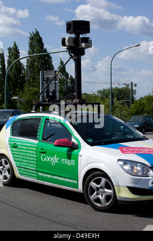 Potsdam, Deutschland, ein Auto mit einer Kamera durch Google Street View Stockfoto