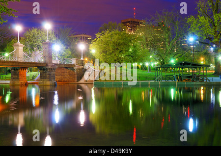 Lagune-Brücke an der Boston Public Gardens in Boston, Massachusetts. Stockfoto