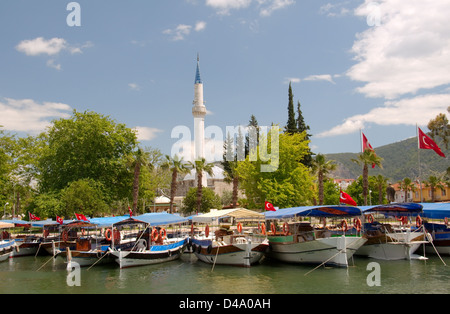 Dalyan Fluss vor die Felsengräber von Kaunos oder Kaunos in der Nähe von Marmaris, Türkische Ägäis, Türkei, Asien Stockfoto