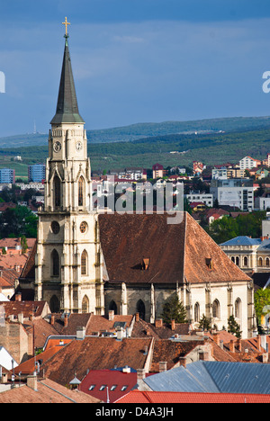 Cluj-Napoca, Siebenbürgen, Rumänien: Luftaufnahme mit St. Michael's Kirche - Turm, die größte gotische Kirche Stockfoto