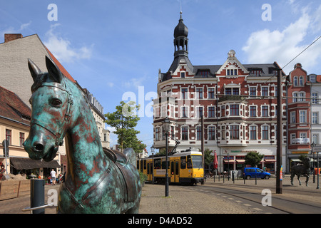 Berlin, Deutschland, Pferdeskulptur auf dem Schlossplatz in der alten Stadt Köpenick Stockfoto