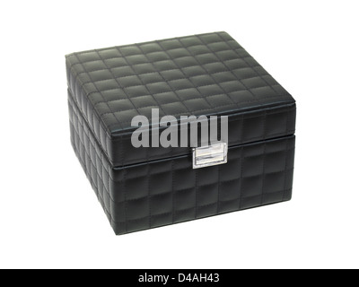 Ein Schmuckkästchen, vor einem weißen Hintergrund isoliert Stockfoto