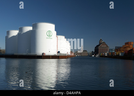 Berlin, Deutschland, das Tanklager auf der Westseite des Unternehmens Unitank Stockfoto