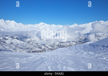 La Foret blaue Piste am frühen Morgen, Les Arcs, Savoie, Frankreich, Europa Stockfoto