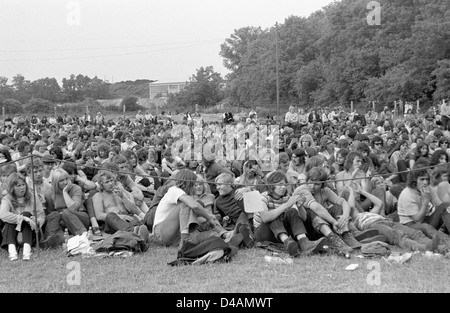 Kleinwanzleben, DDR, Menschen auf ein open-air-Konzert der Puhdys Stockfoto