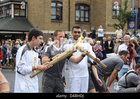 Fackellauf in Faversham, Kent. Stockfoto