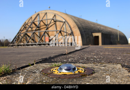 Hangar am Upper Heyford Airbase Stockfoto