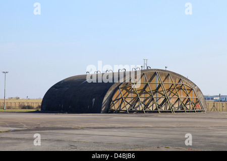 Hangar am Upper Heyford Airbase Stockfoto