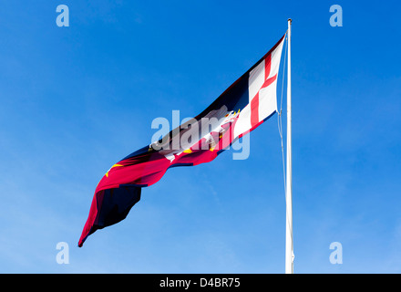 Persönlichen Banner von Richard III fliegen auf Ambion Hill, Bosworth Schlachtfeld, Leicestershire, East Midlands, UK Stockfoto