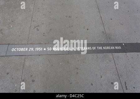Bürgersteig-Zeichen im Speicher des Verwundeten Veteranen des Korea-Krieges Stockfoto