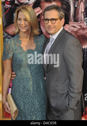 Los Angeles, Kalifornien, USA. 11. März 2013. 11. März 2013 - Los Angeles, Kalifornien, USA - Steve Carell, Nancy Wände an die Los Angeles Premiere '' unglaubliche Burt Wonderstone'' im TCL Chinese Theatre in Hollywood, Kalifornien am 11. März 2013 statt. 2013 (Bild Kredit: Kredit: D. Long/Globe Photos/ZUMAPRESS.com/Alamy Live-Nachrichten) Stockfoto