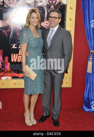Los Angeles, Kalifornien, USA. 11. März 2013. 11. März 2013 - Los Angeles, Kalifornien, USA - Steve Carell, Nancy Wände an die Los Angeles Premiere '' unglaubliche Burt Wonderstone'' im TCL Chinese Theatre in Hollywood, Kalifornien am 11. März 2013 statt. 2013 (Bild Kredit: Kredit: D. Long/Globe Photos/ZUMAPRESS.com/Alamy Live-Nachrichten) Stockfoto