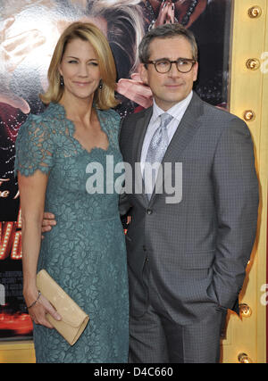 Los Angeles, Kalifornien, USA. 11. März 2013. 11. März 2013 - Los Angeles, Kalifornien, USA - Steve Carell, Nancy Wände an die Los Angeles Premiere '' unglaubliche Burt Wonderstone'' im TCL Chinese Theatre in Hollywood, Kalifornien am 11. März 2013 statt. 2013 (Bild Kredit: Kredit: D. Long/Globe Photos/ZUMAPRESS.com/Alamy Live-Nachrichten) Stockfoto