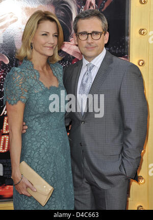 Los Angeles, Kalifornien, USA. 11. März 2013. 11. März 2013 - Los Angeles, Kalifornien, USA - Steve Carell, Nancy Wände an die Los Angeles Premiere '' unglaubliche Burt Wonderstone'' im TCL Chinese Theatre in Hollywood, Kalifornien am 11. März 2013 statt. 2013 (Bild Kredit: Kredit: D. Long/Globe Photos/ZUMAPRESS.com/Alamy Live-Nachrichten) Stockfoto
