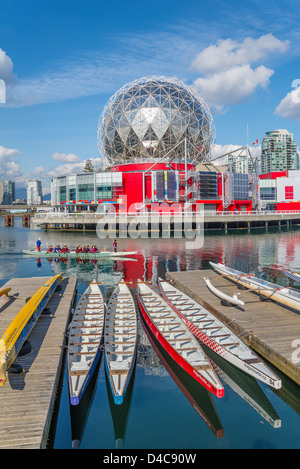 Drachenboote, Telus World of Science, Vancouver, Britisch-Kolumbien, Kanada Stockfoto